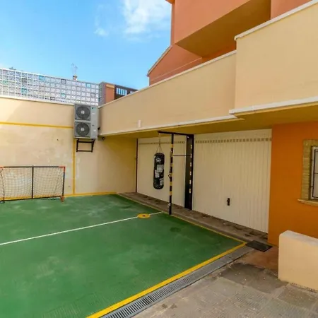 Chalet Con Salon Con Chimenea * Alicante