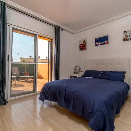 Chalet Con Salon Con Chimenea * Alicante